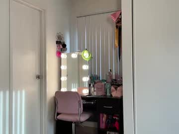 webcam girl gigglygianni live cam image #11157797
