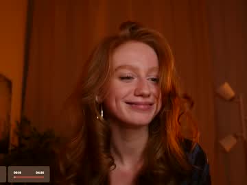 webcam girl lizzy_blaze live cam image #11984310