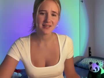 webcam girl itsssosierra live cam image #11966122