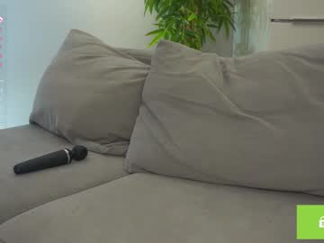 webcam girl lynnatlee live cam image #12415957