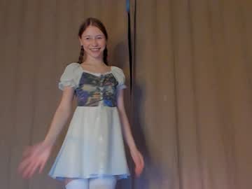 webcam girl lovelydelmel live cam image #8639768