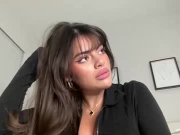 webcam girl poutyselena live cam image #10905550