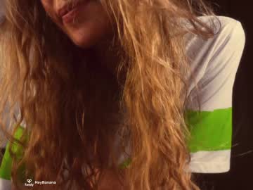webcam girl heybanan live cam image #10914181
