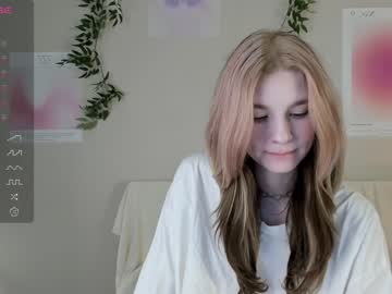 webcam girl shycinderella live cam image #8661030