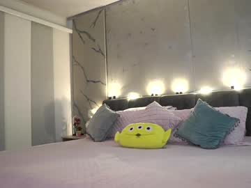 webcam girl nina_mon live cam image #8996637