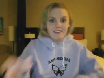 webcam girl cutiekatie3273 live cam image #1698724