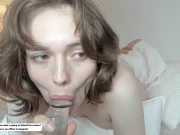 webcam girl mxxnsxsul live cam image #8307545