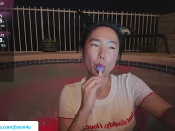 webcam girl jiwon4u live cam image #9685359