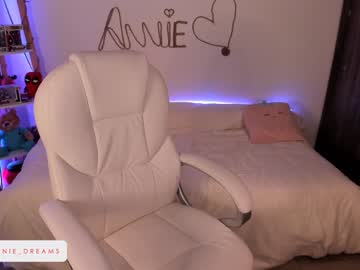 webcam girl annie_dreams live cam image #646089