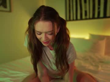 webcam girl aarilaviee live cam image #5872179