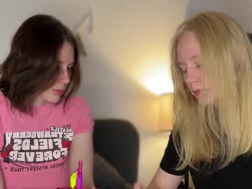 webcam couple wendyoliver live cam image #11025275