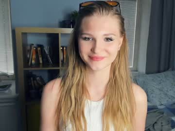 webcam girl paradise_for_two live cam image #9992610
