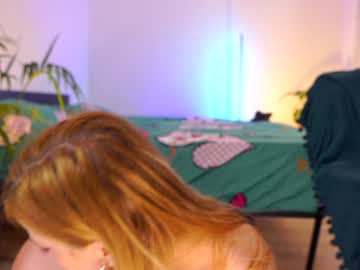 webcam girl juicyandthepussyblvd live cam image #2746015
