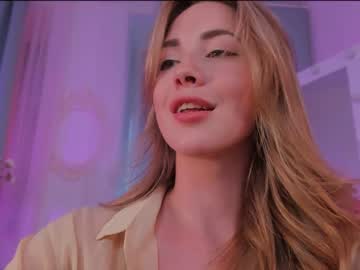 webcam girl emmi_rosee live cam image #9503346
