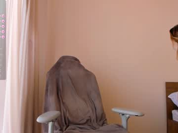 webcam girl loopcia live cam image #7609388