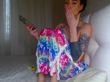 webcam girl elisa_bright live cam image #4917732