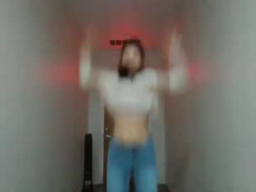 webcam girl lovelyqueenaria live cam image #11095754