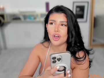webcam girl moniqueeass live cam image #12714394