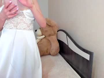 webcam girl yana_squrel_22 live cam image #1384809