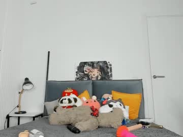 webcam girl jenie_fire live cam image #10296614