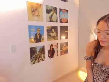 webcam girl little_effy18 live cam image #6549852