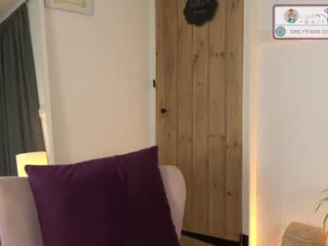 webcam girl belle_jlou live cam image #3608744