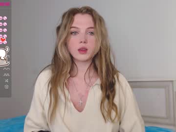 webcam girl small_blondee live cam image #4204993