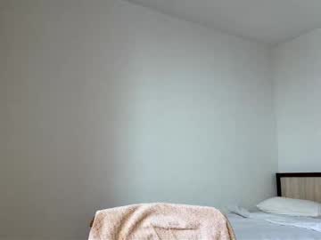 webcam girl man_wo_man live cam image #12407361