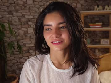 webcam girl urcutelinda live cam image #10484190
