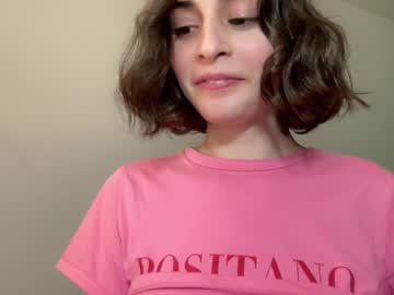 webcam girl wonderland_stia live cam image #9003627