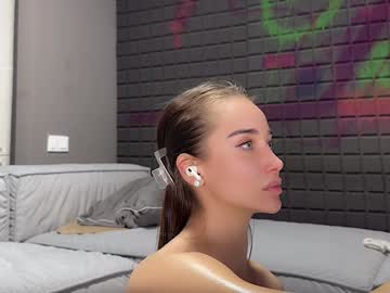 webcam girl tqla live cam image #11587409