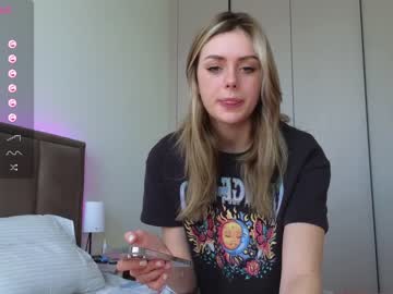 webcam girl sky_magic live cam image #8998374