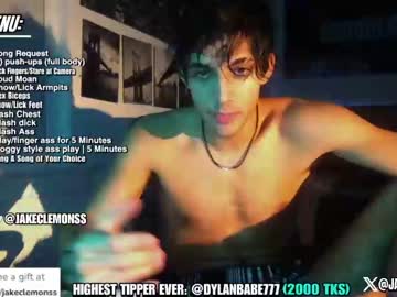 webcam man jakeclemons live cam image #7846620