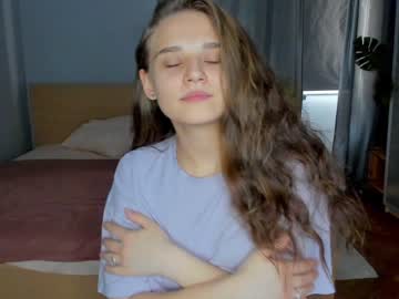 webcam girl sunshy_girl live cam image #5670256