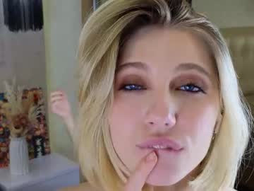 webcam girl pinkadele live cam image #13029627