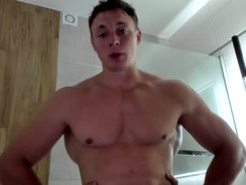 webcam man o_r_b_i_t live cam image #9850082