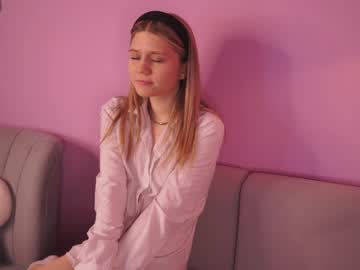 webcam girl alisia_spinnet live cam image #8269233