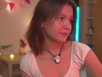 webcam girl tiny_miracle live cam image #10793313