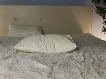 webcam girl lauratanguy live cam image #11433385