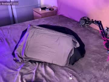 webcam girl mirai_meow live cam image #12816318