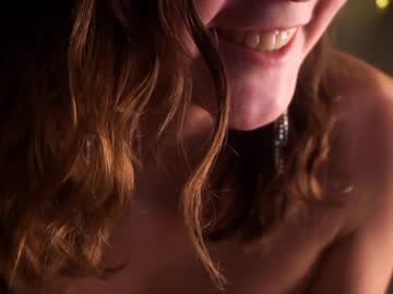 webcam girl helenmoors live cam image #8170649