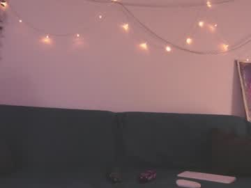 webcam girl elena_li live cam image #6733513