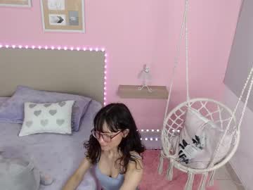 webcam girl little_effy18 live cam image #1381171
