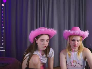 webcam girl sexy_blonde_doll live cam image #12460784