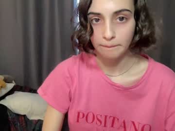webcam girl wonderland_stia live cam image #8557164
