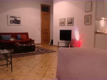 webcam girl bitter_moon live cam image #4330932