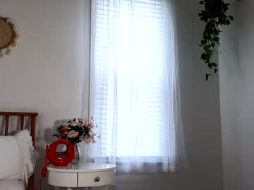webcam girl littlegreekflower live cam image #7764060