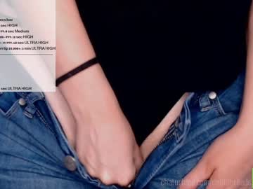 webcam girl delilahreads live cam image #6207317