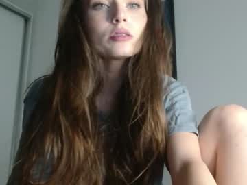 webcam girl isia_slay live cam image #3207637