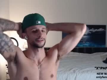 webcam man papijakey live cam image #8134894